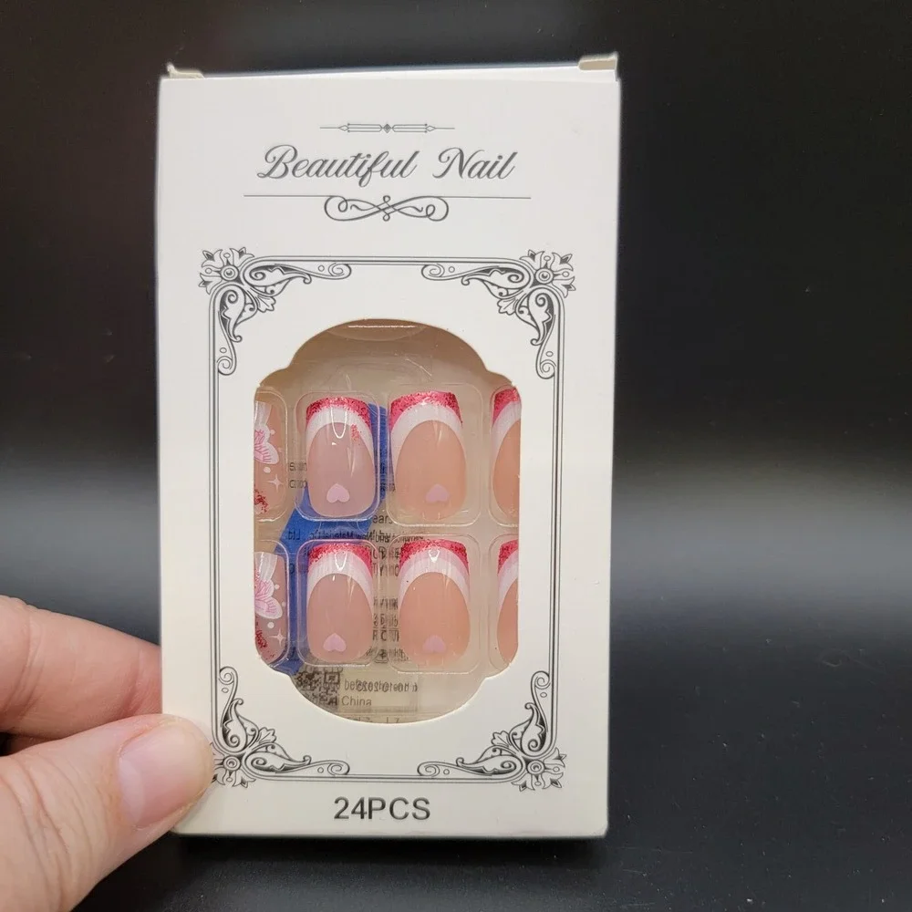 Pink/heart False Nail Short French Tip Nail Art 24pcs